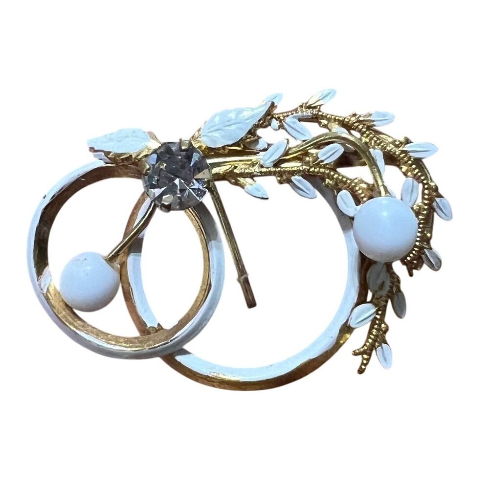 Vintage Austria Made Brooch Lapel Pin Gold Tone White Leaves 1940's Jewelry‎